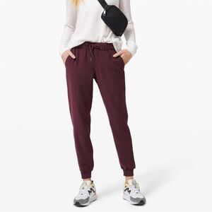 BOGO! Lululemon On the Fly Jogger Athletic Pant Burgundy Wine Size 2